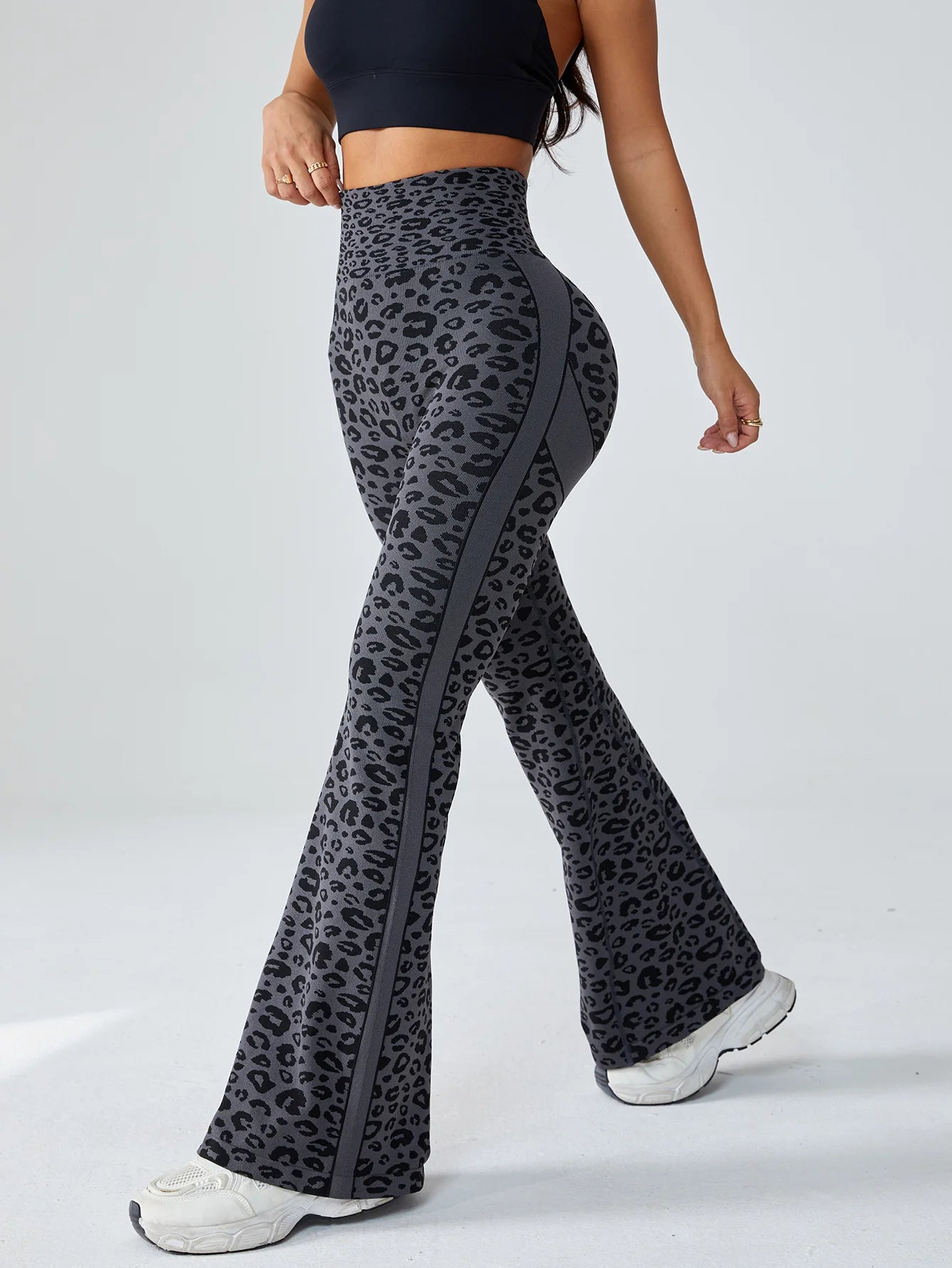 Retro Leopard Flare Leggings - High-Waist Tummy Control Stretch