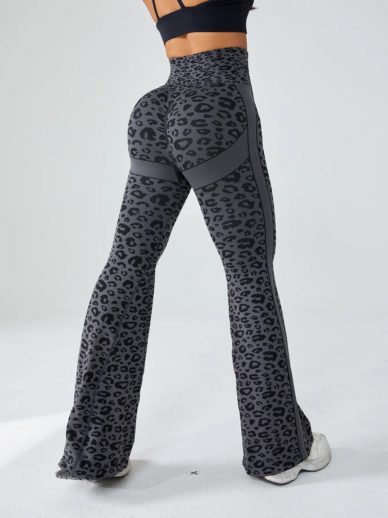 Retro Leopard Flare Leggings - High-Waist Tummy Control Stretch