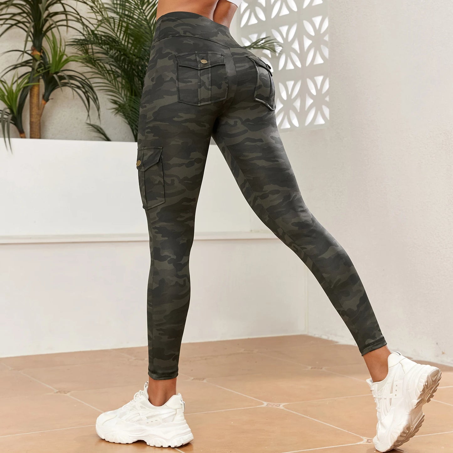 Camouflage Seamless Leggings with Pockets - Digital Print Workout Tights